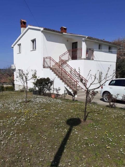 Apartman Sara Ровинь Экстерьер фото