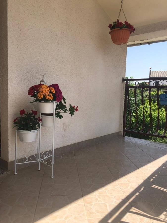 Apartman Sara Ровинь Экстерьер фото
